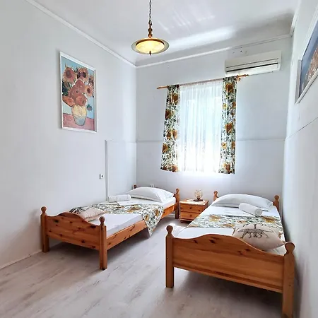 Lea Apartman *